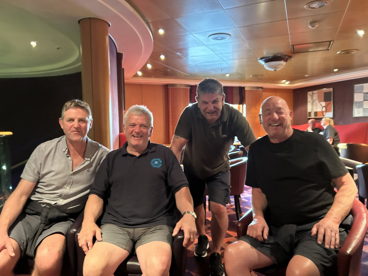 Folk you meet on a jolly boys outing #oldgits 🤣