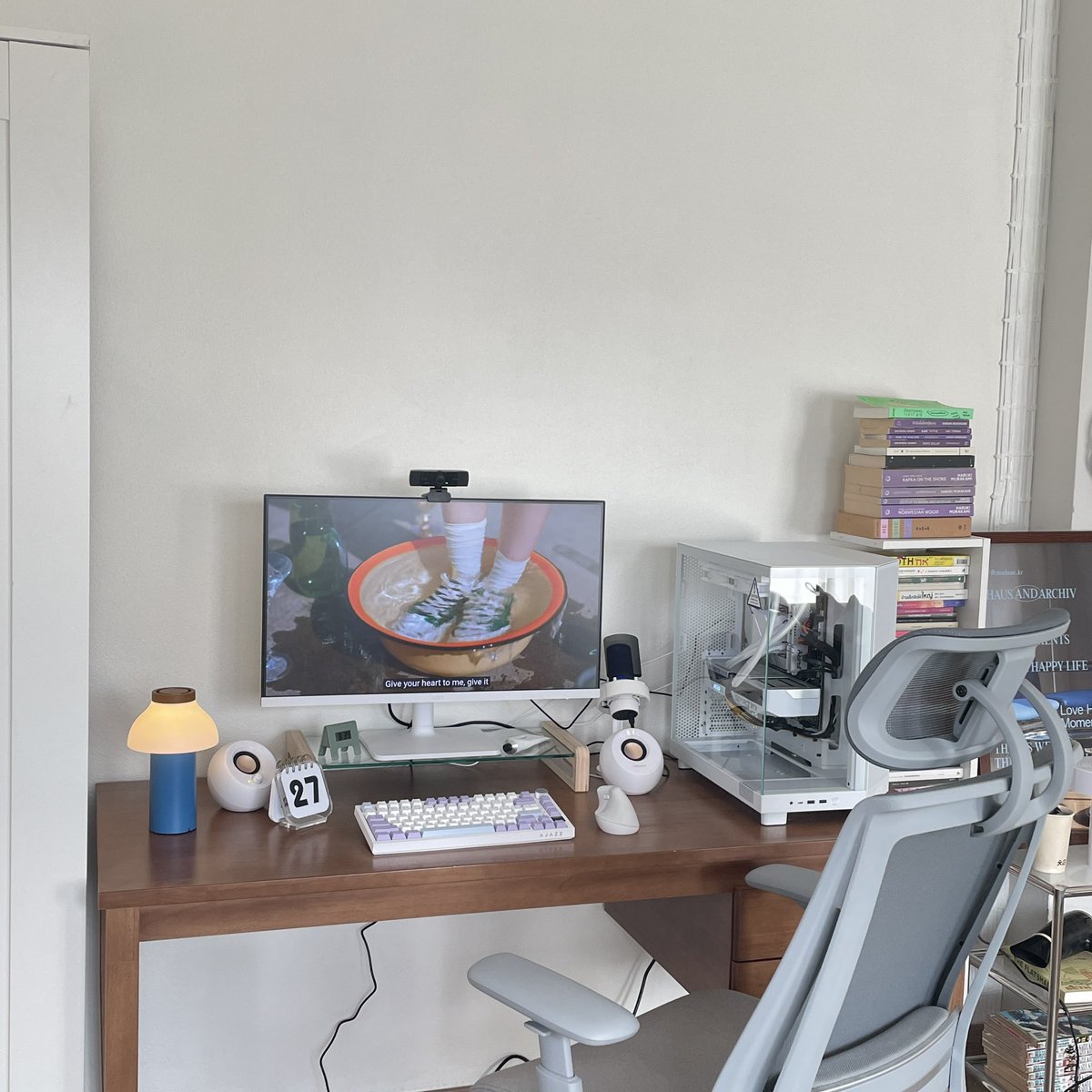 you like a sunshine through the window ˚ · .