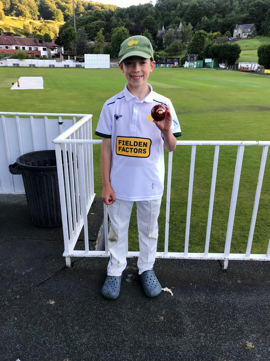 WalsdenCC (@walsdencc) on Twitter photo Well done to Will Barker who has taken a hat-trick in this evenings narrow U11 victory over Littleborough.
Well done Will.
<a href="/Lancsjcl/">Lancs League Juniors</a>
π’π‘π Well done to Will Barker who has taken a hat-trick in this evenings narrow U11 victory over Littleborough.
Well done Will.
<a href="/Lancsjcl/">Lancs League Juniors</a>
π’π‘π