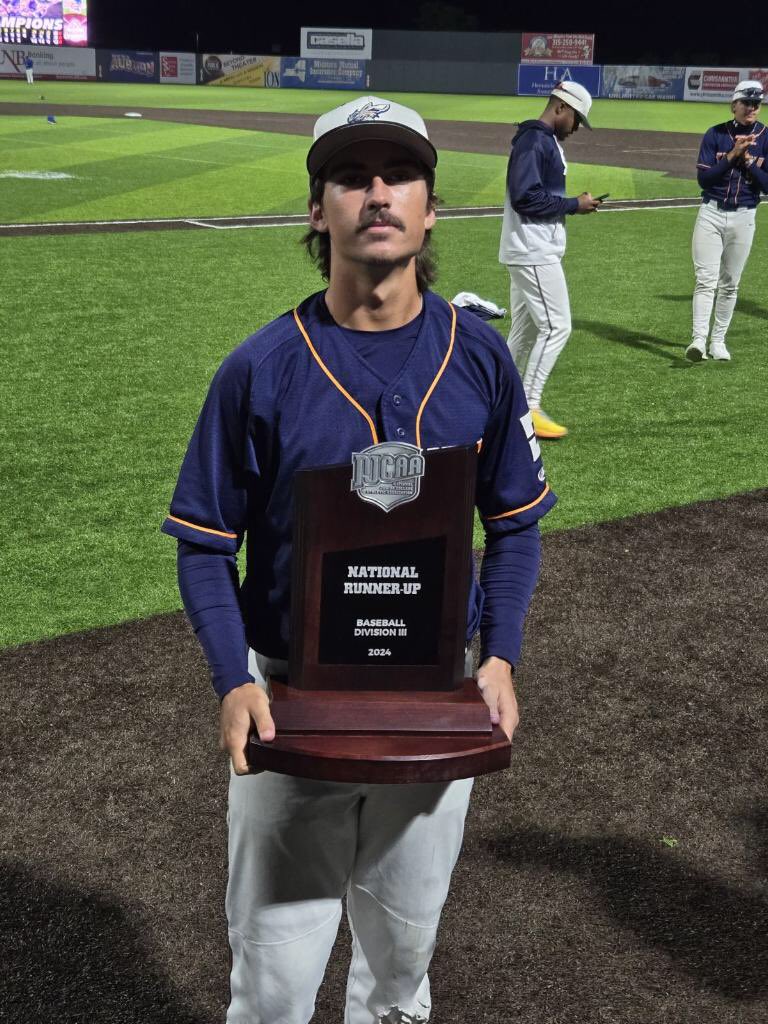 MikeyCaputo2's tweet image. Had a great freshman year playing with @EastfieldBSB, some highs of the season included finishing conference with a .472 Avg, .597 OBP, along with 14 2B and 3 HR in 178 at bats. I look forward to the upcoming year with the Bees as we work to compete in another national tournament