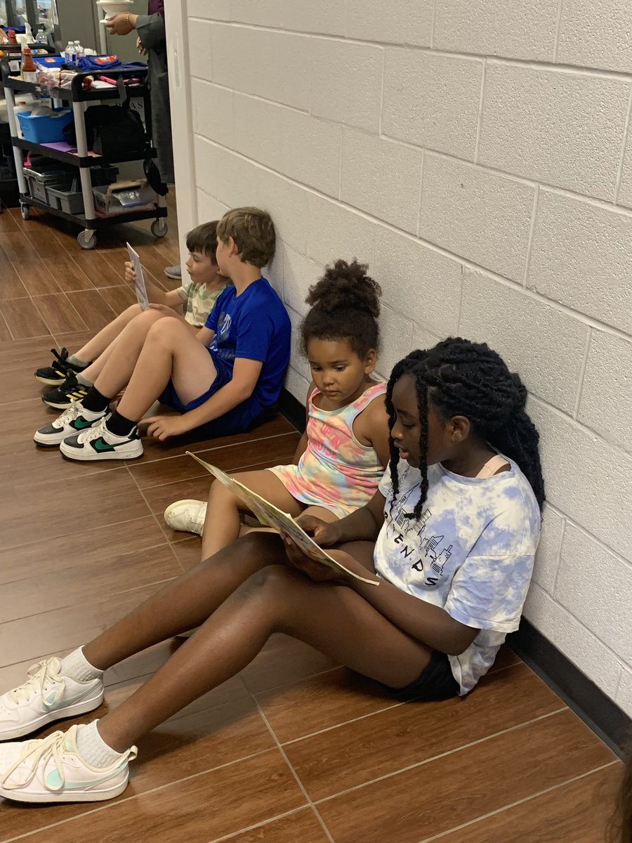 Mrs. Sadurski (@mrs_sadurski) on Twitter photo FDKs <a href="/St_EVAN_Caledon/">St. Evan Catholic Elementary School</a> & the Gr5s are always eager to read together..wonderful collaboration in learning 💗<a href="/TLFrank_15/">Tracy Frank</a> FDKs <a href="/St_EVAN_Caledon/">St. Evan Catholic Elementary School</a> & the Gr5s are always eager to read together..wonderful collaboration in learning 💗<a href="/TLFrank_15/">Tracy Frank</a>