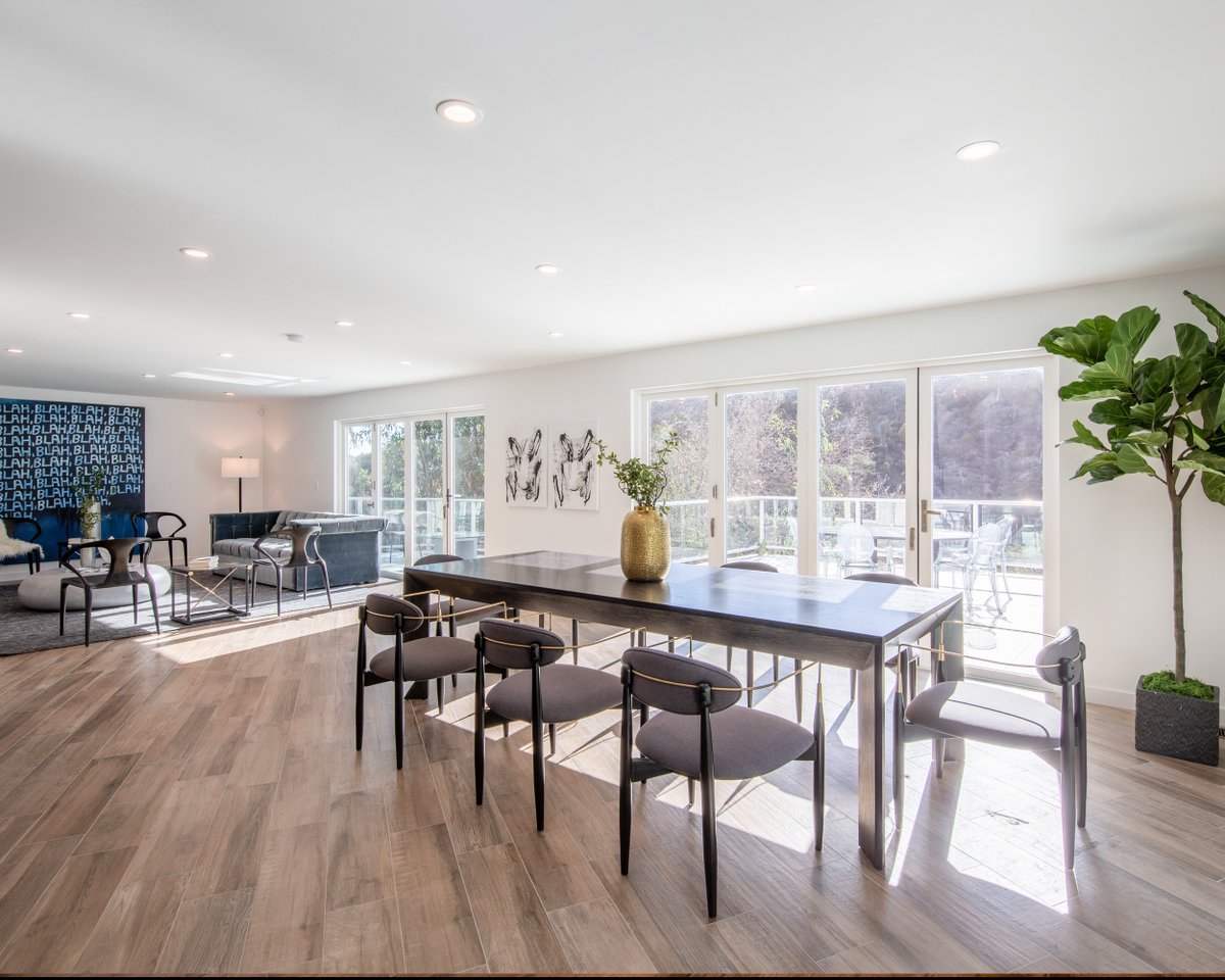 econstructinc's tweet image. 8 months. Complete gut renovation &amp;amp; addition. Hollywood Hills. ✨
We took an outdated home and transformed it into a modern masterpiece, designed for today&apos;s lifestyle.
Want to see more? Check out the full project gallery: tinyurl.com/23xvb4ep #econstruct #LAConstruction