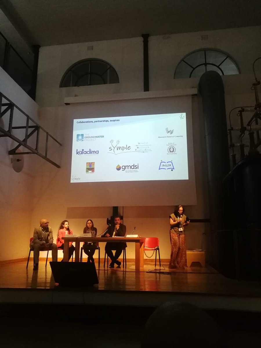 gitonline's tweet image. La tavola rotonda moderata dal Dott. Serafino Angelini   #GeoSoul Italia, referente #GITaziende, in cui si è evidenziata la necessità di un network di Imprese, Università, Enti di Ricerca, #collaborazione. SYMPLE, @TerreLogiche , Tethis, @Geokore,  Ecosearch, @CodevintecIt