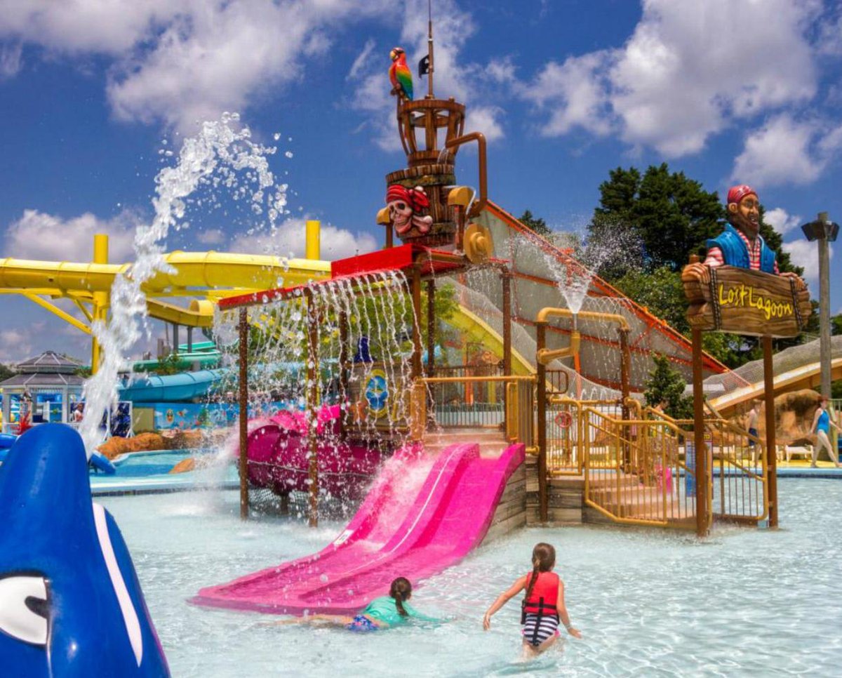 MacKidRivIn's tweet photo. A splash-tastic summer is headed your way. CertifiKID offers fantastic savings on waterpark tickets, making it easy to enjoy all the fun and thrills for less! Find your fave park and wave goodbye to boring days.

https://t.co/C88f0HnPkd https://t.co/UwLCLn7p2W