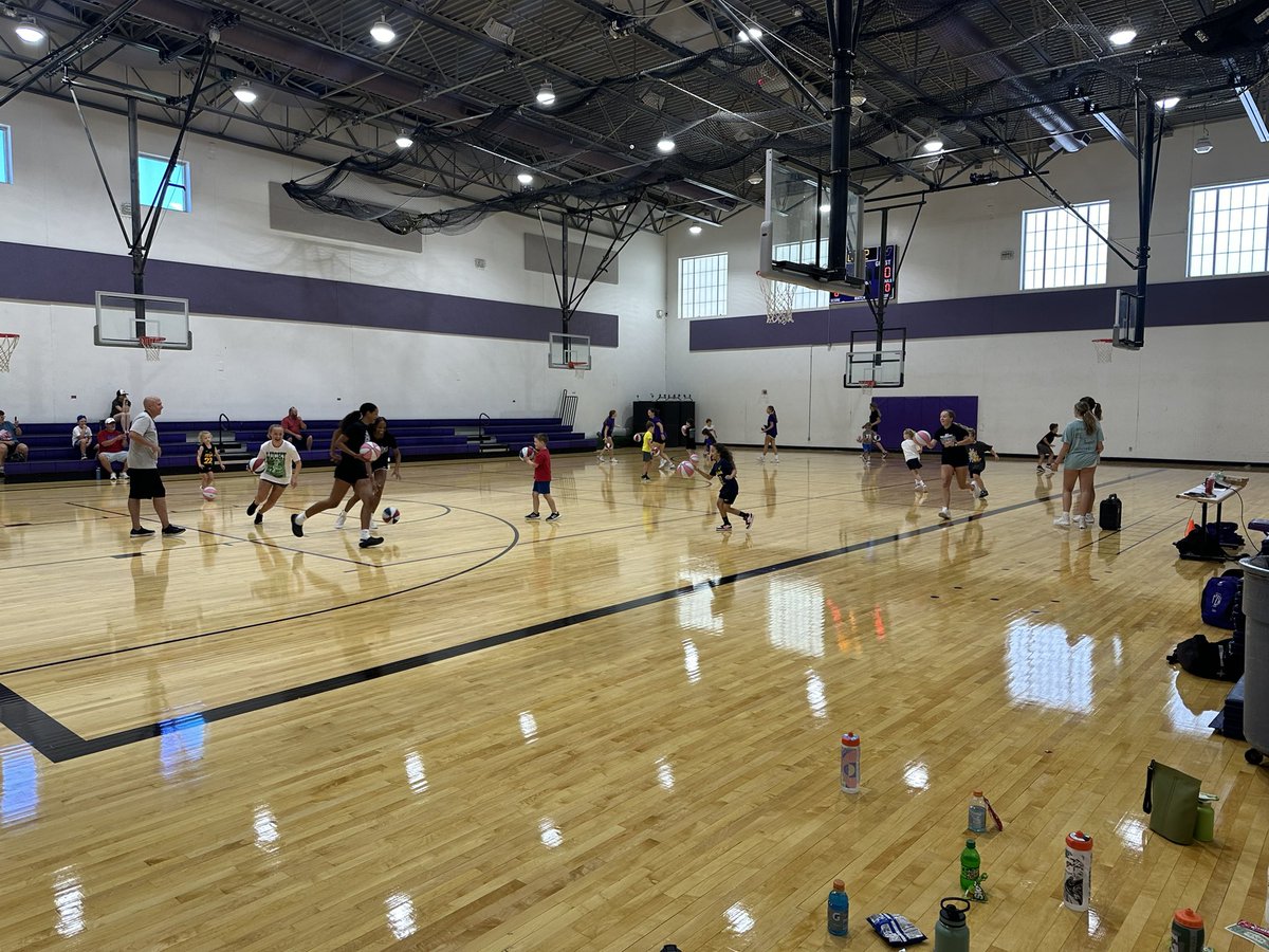 Started a few more camps this week. Great to see all of our future Jags!!!
#greatdaytobeajaguar