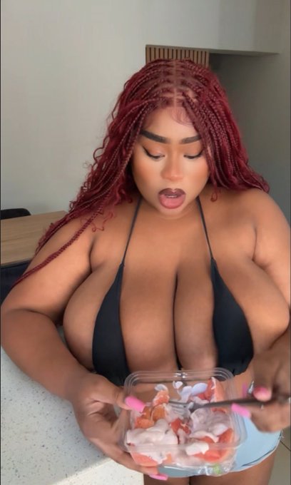 Watch me blow up my tiddies with this fruit n cream combo https://t.co/FxqjV3ORLX https://t.co/JV8pE<a href="/tag/fathersday"class="tags"><span>#fathersday</span></a>