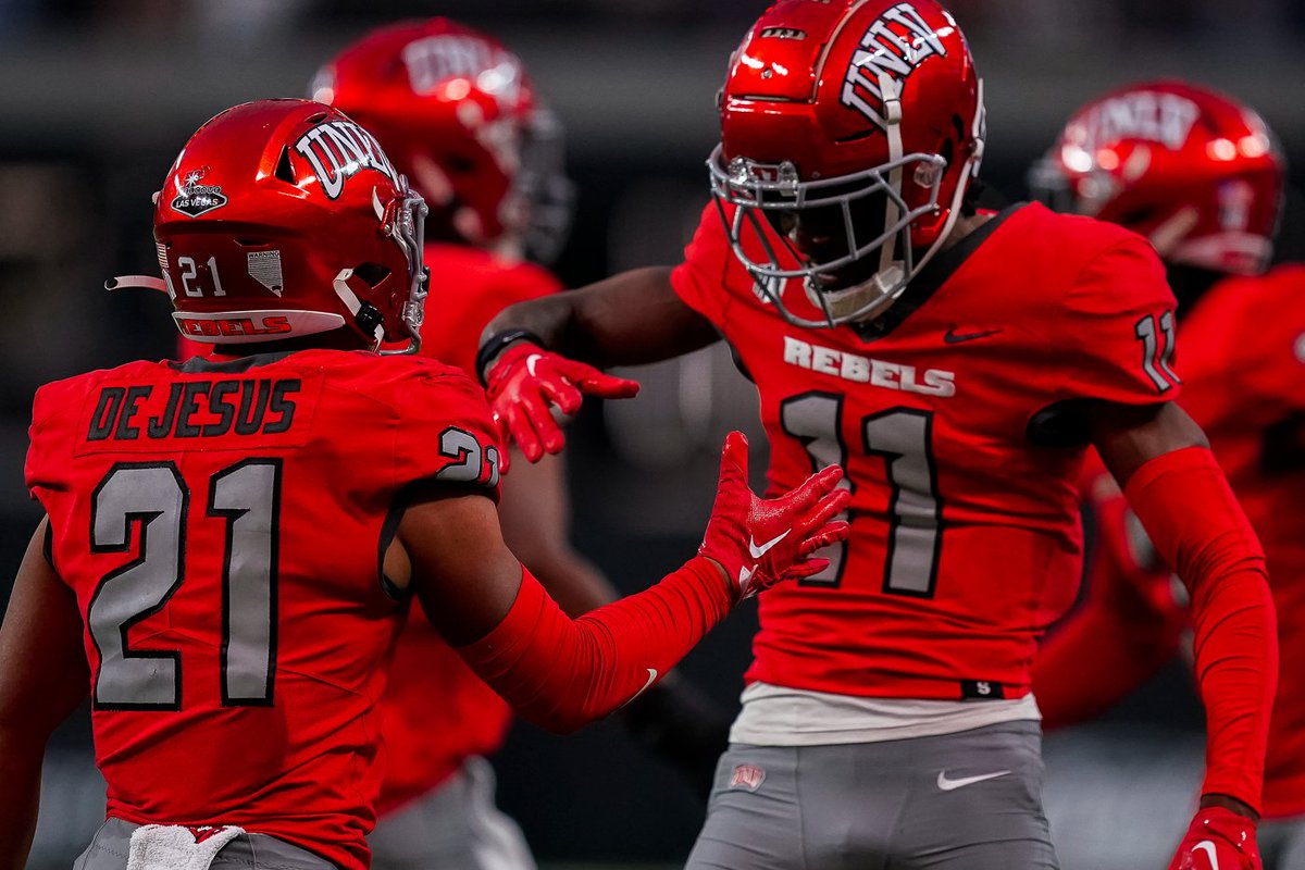 UNLV Football (@unlvfootball) on Twitter photo 🚨JUST ANNOUNCED: More All-American Nods For Pair Of Rebels
👀tinyurl.com/rhd949rm
#BEaREBEL <a href="/AthlonSports/">Athlon Sports</a> 🚨JUST ANNOUNCED: More All-American Nods For Pair Of Rebels
👀tinyurl.com/rhd949rm
#BEaREBEL <a href="/AthlonSports/">Athlon Sports</a>