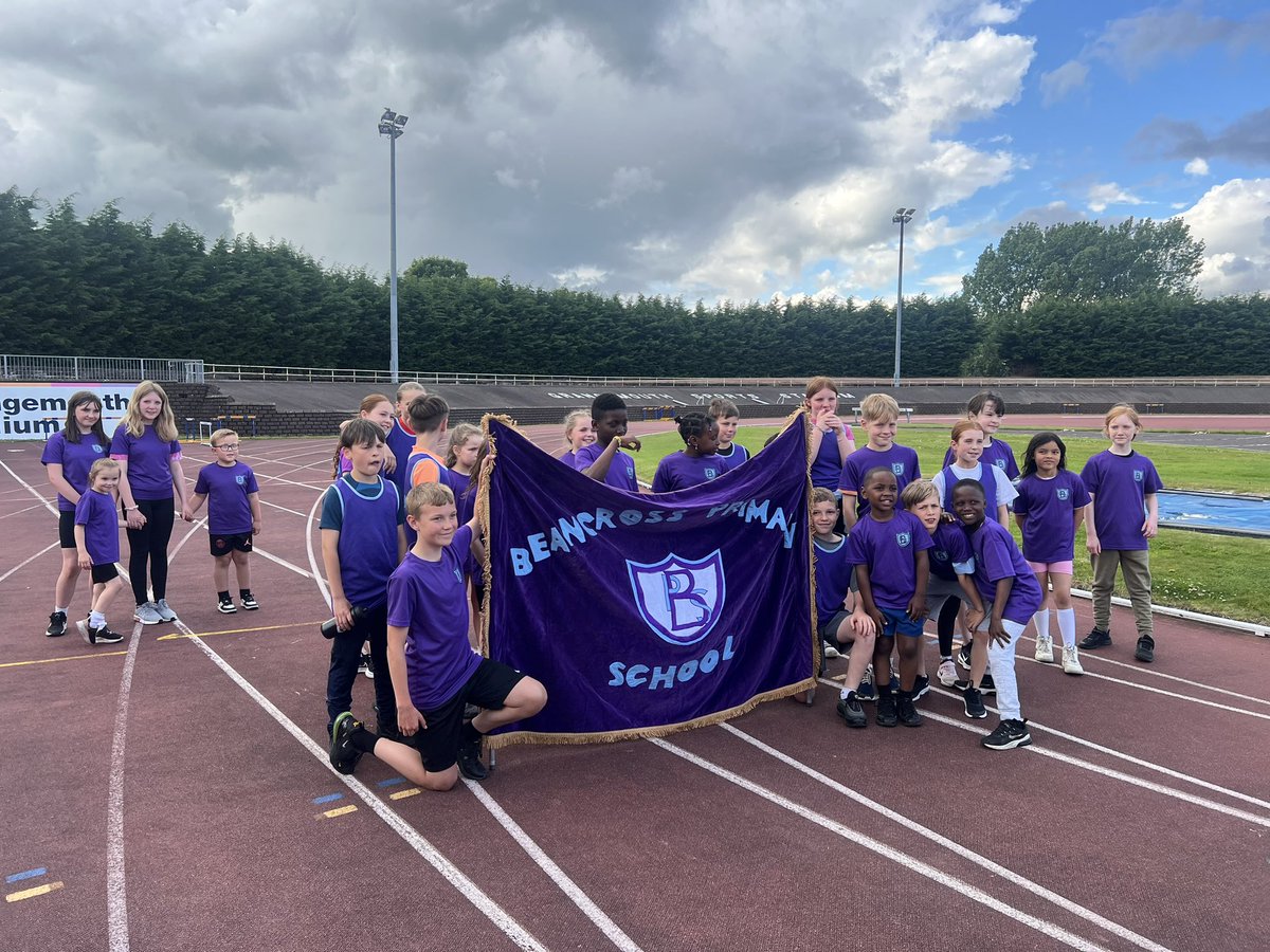 MissMorgan_7's tweet photo. So proud of all pupils in the Gala Day races representing Beancross tonight, you were all amazing💜 https://t.co/AulyExIPWr