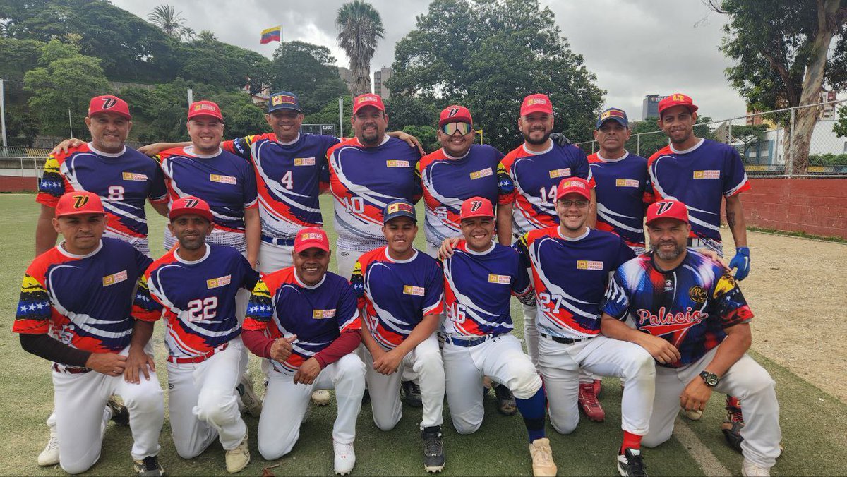 MinTrabajoVE's tweet photo. #17Jun || Así se vivió la gran final de la primera copa Mayo Obrero #MPPPST en honor a Francisco "Morochito" Rodríguez.
Defensa Pública vs. Defensoría del Pueblo.
#CultivamosFuturo
@AlexisJCorredor https://t.co/p6SdFR9nLA
