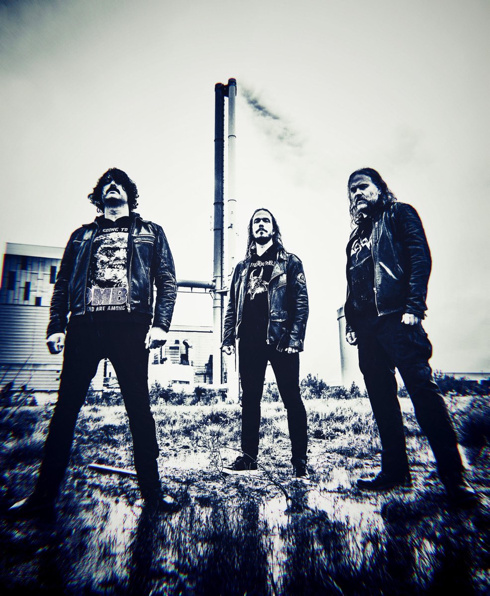 First post! Lets start of with a band pic. Photo by <a href="/Sunsetmoose666/">Erik Aune</a>