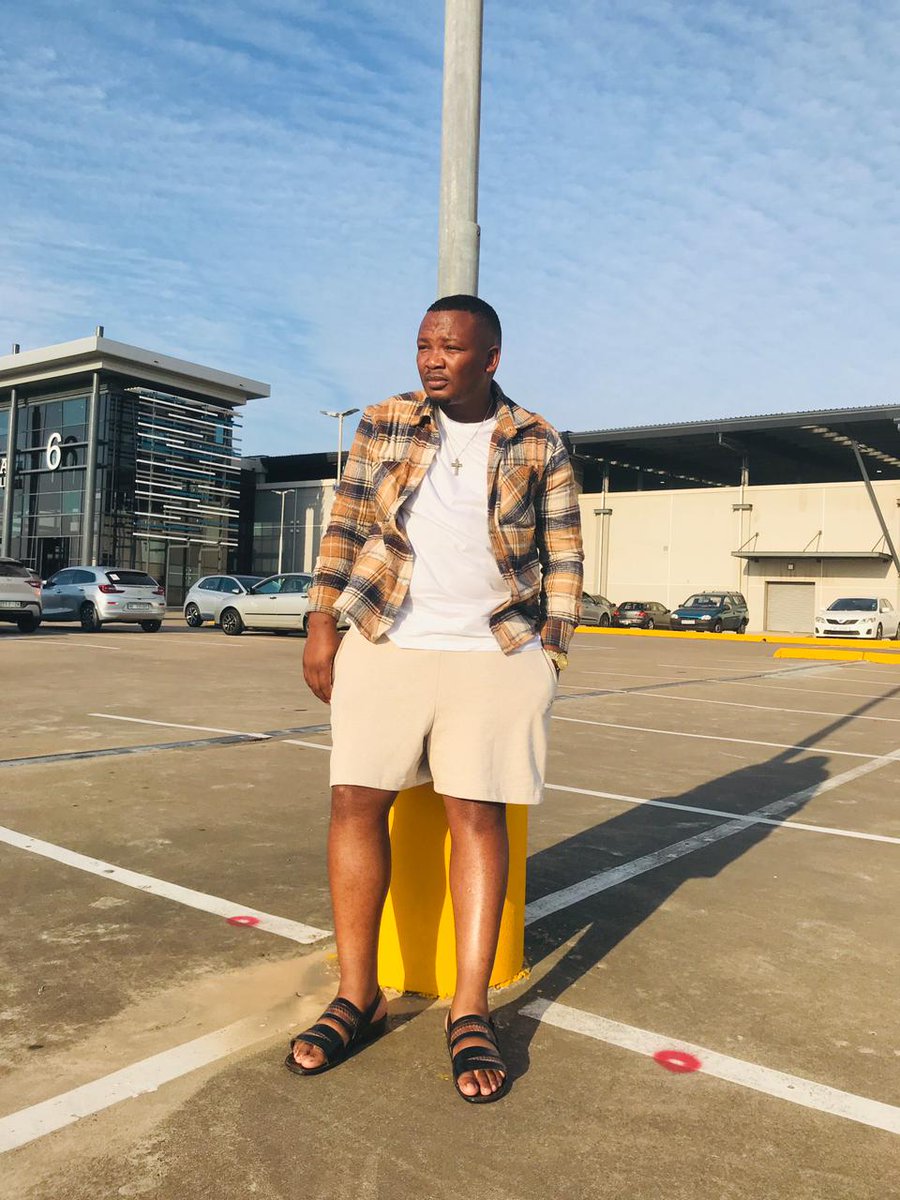 Profit_Mampela's tweet photo. Indoda aymamatheki wemajongo🤞#IEC #presindentJGZuma #dalimpofu #mkparty https://t.co/Ta0ryGPtYu
