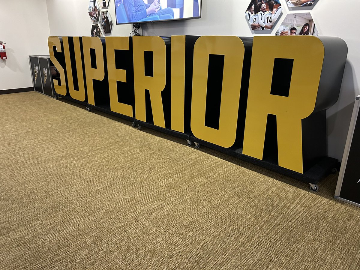 SagerKyler's tweet photo. After a great conversation with @GregPolkowski and @joe_kramer1. I’m grateful to receive my first offer from U-W Superior to continue my basketball career! #yellowjackets #wearesuperior #earnit @UWSMBB https://t.co/5zxHnGxAZZ