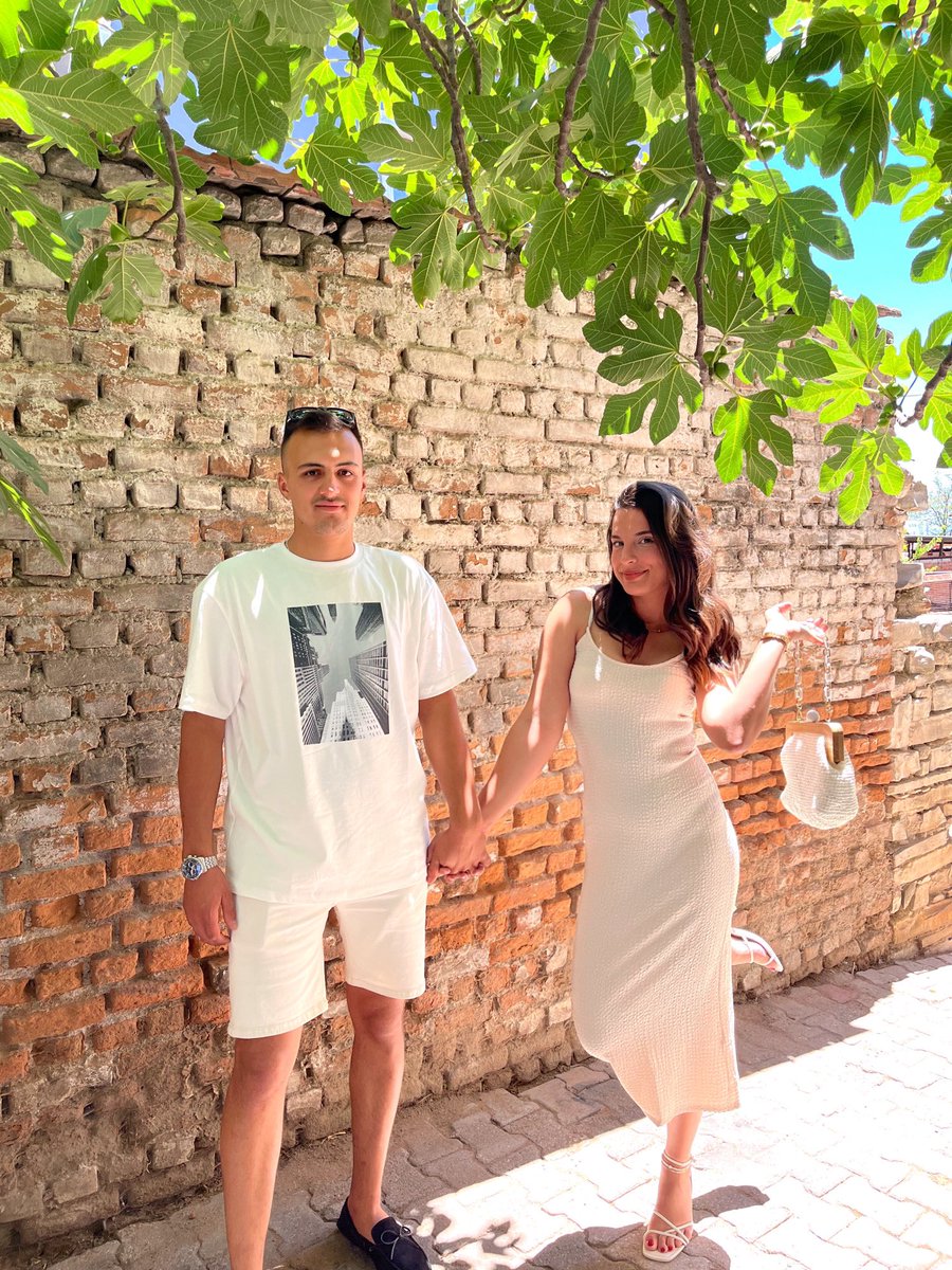 senden baskası kimmis neymis bilmiyorum