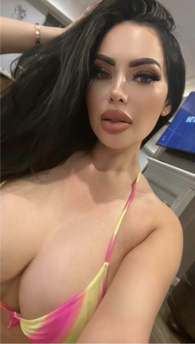 𝒮ℴ𝓇𝒷ℯ𝓉 💛🩷 https://t.co/K1Azsfvdd3