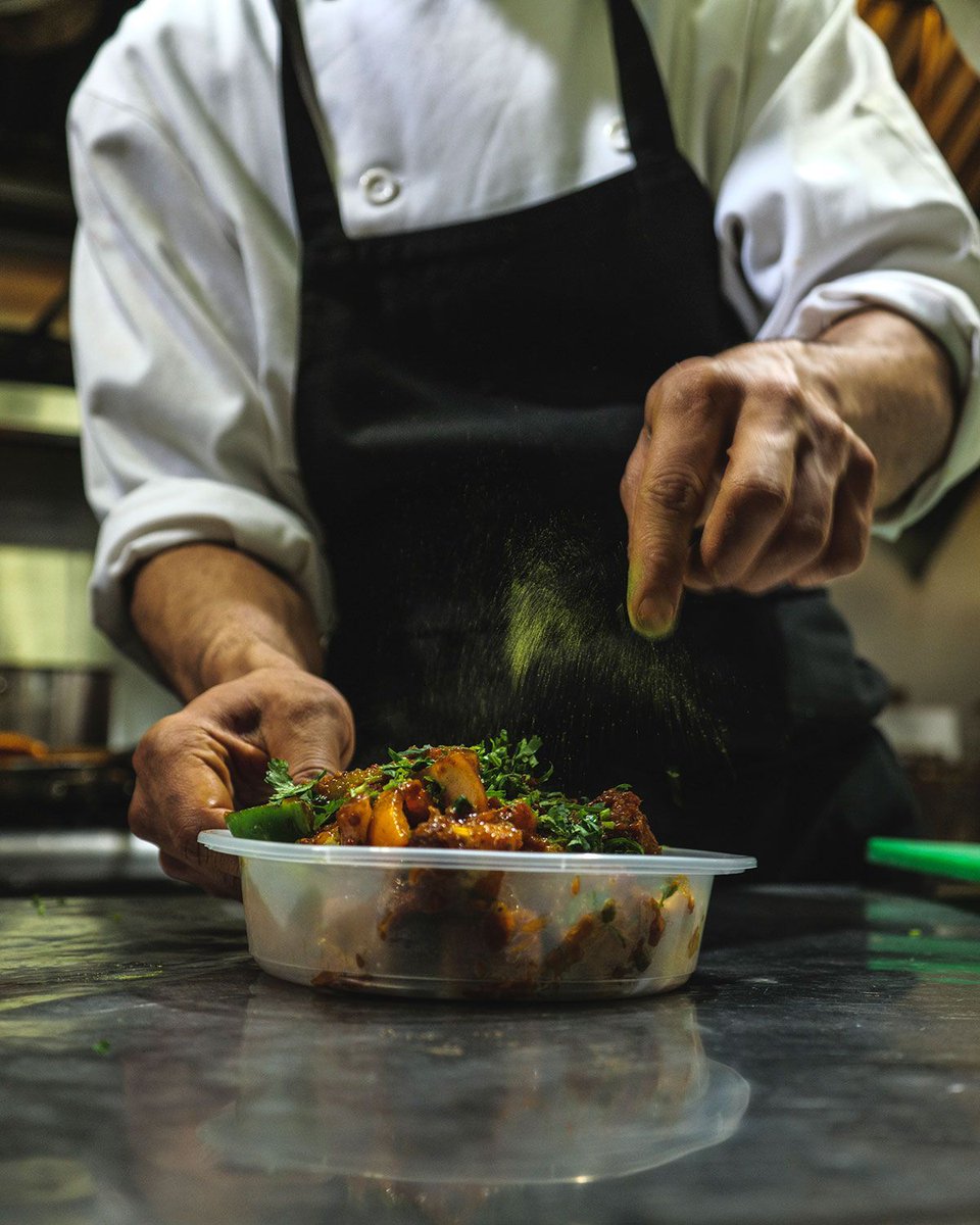 Spice up your take out routine. ✨  We've got delicious options for everyone—meat lovers, vegetarians, and vegans! pukka.ca/order-online/ 

#stclairwest #foresthilltoronto #takeouttoronto #torontotakeout #deliverytoronto  #torontodelivery