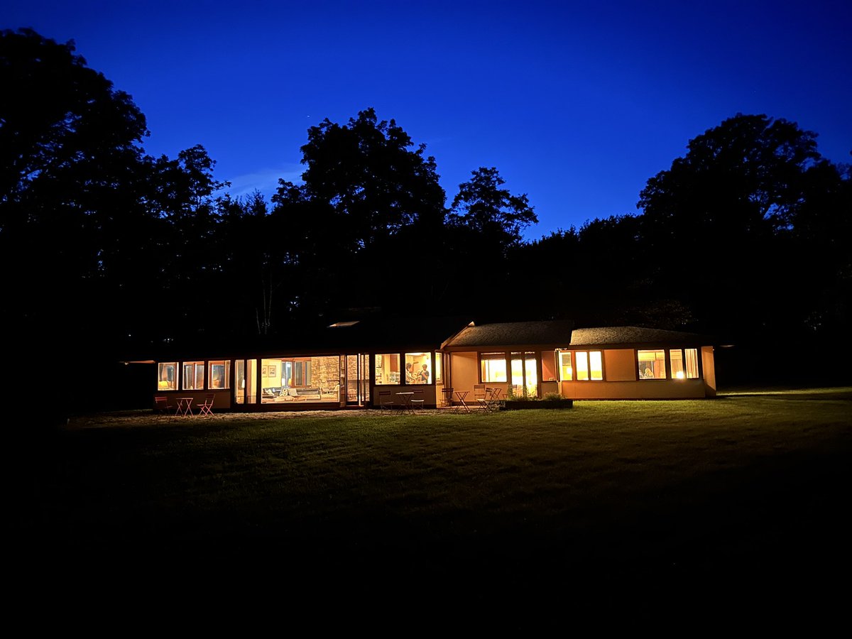 Tim_Gyves's tweet photo. Idyllic getaway to #PolymathPark for the kind of houses I wish we had more of https://t.co/EErgeCNTKv