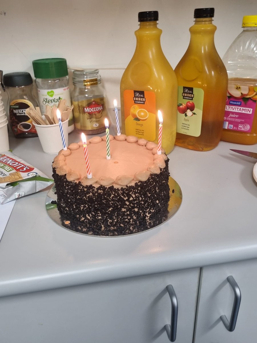 Dr Kelly Lewer tweet media