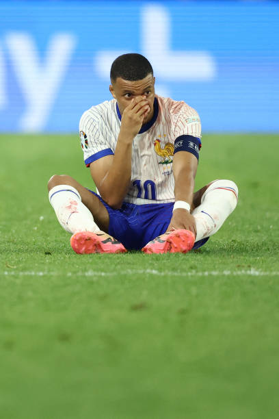max_kirchi's tweet photo. Tore bei der Europameisterschaft

Emre Can 1               Kylian Mbappe 0 https://t.co/rmBpYgxTHJ