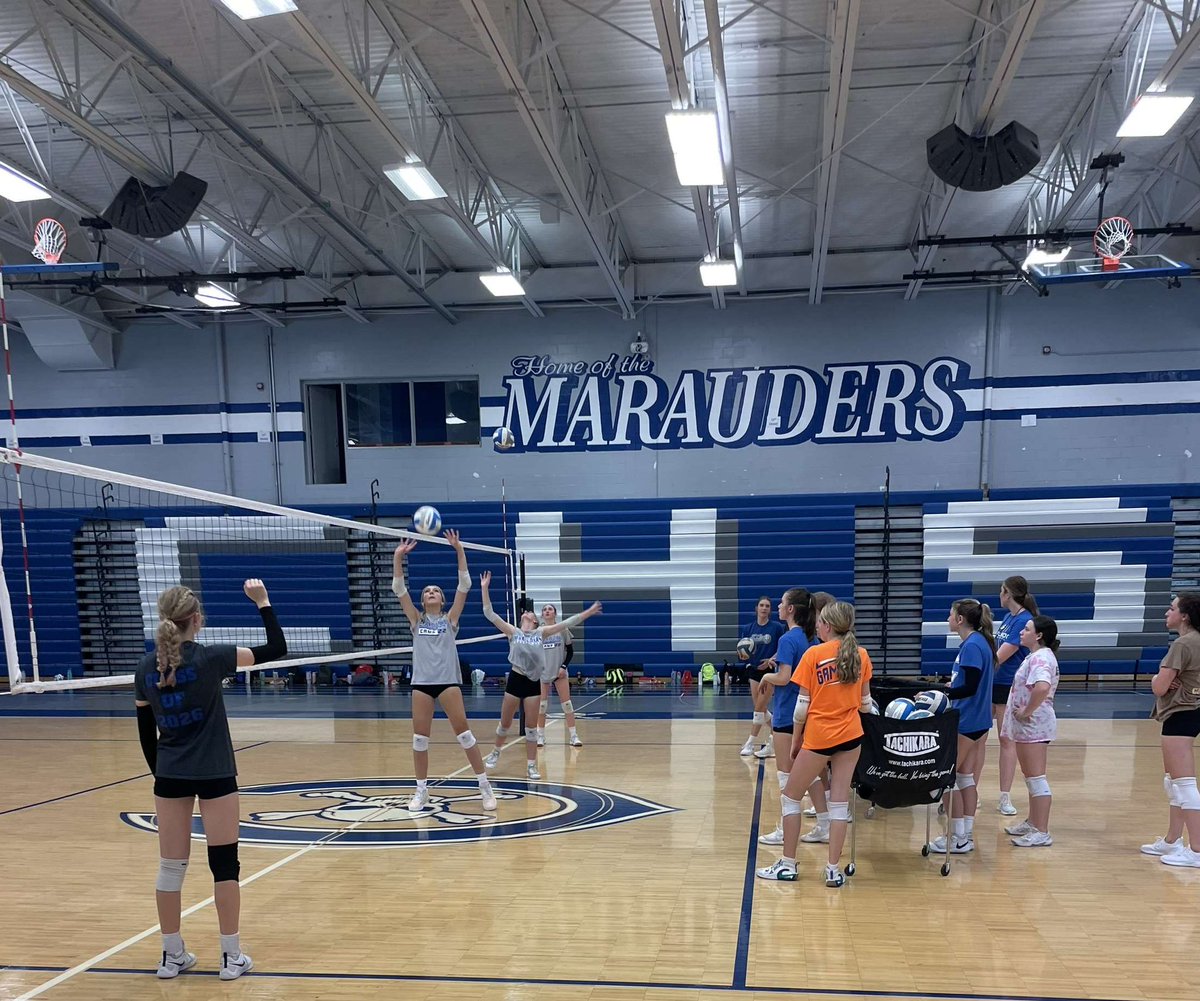 Carlson Volleyball tweet media