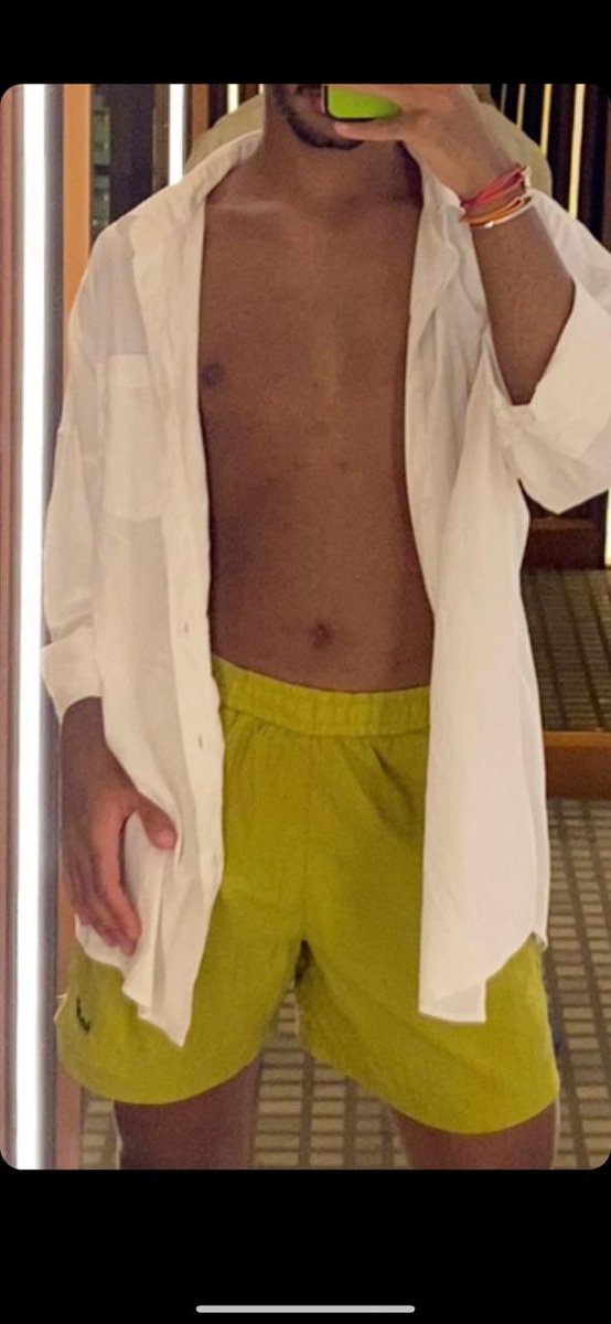 لايجي الا الضعيف او فت 😅منعا للاحراج