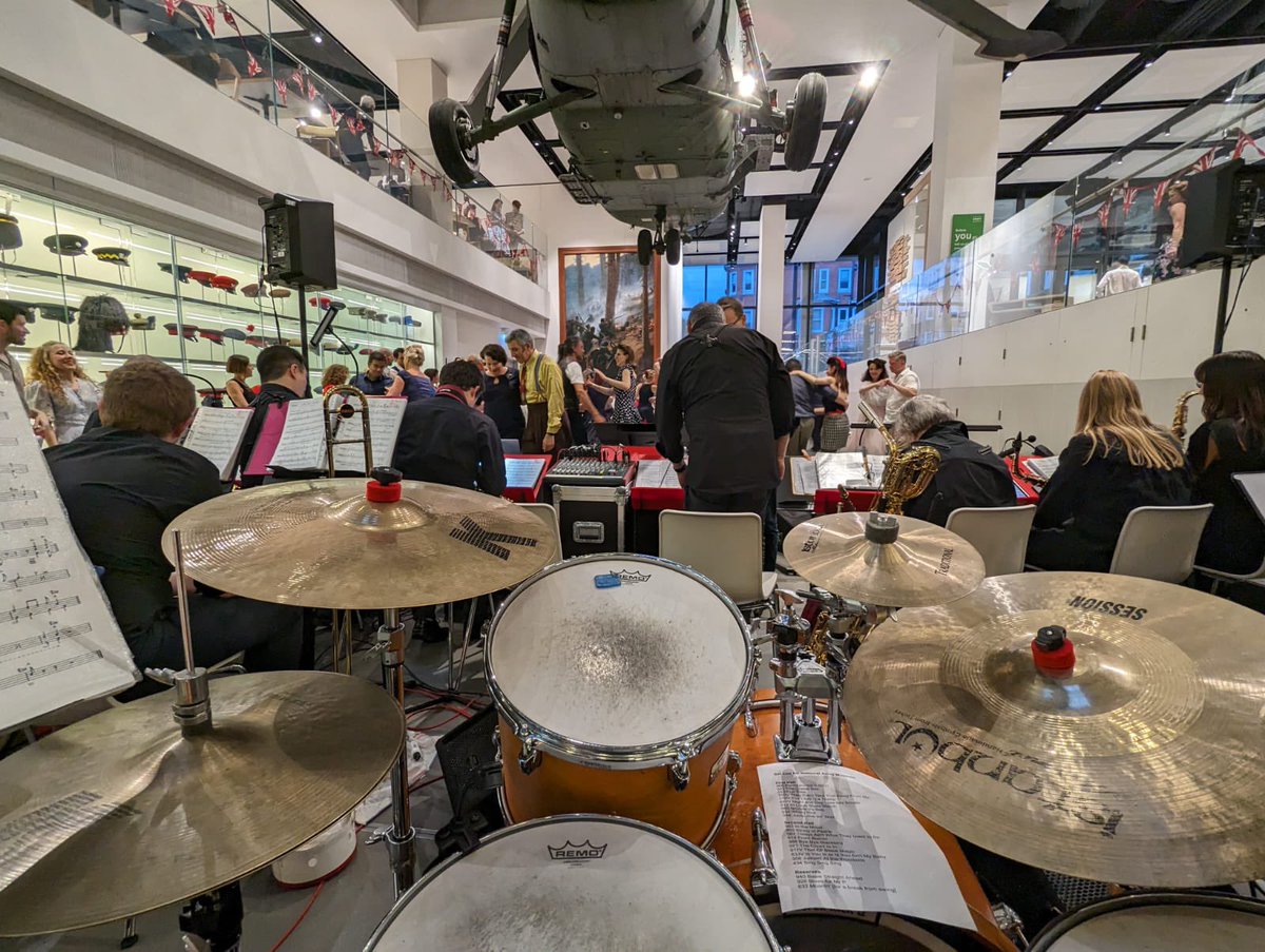 SLJO_London's tweet photo. Only just about recovering from a stellar weekend! Thanks so much for having us @NAM_London @swingdanceuk and @FriendsGPk please share your photos with us! (Thinking of starting a new πΈ series #viewfromthekit) https://t.co/LkbY7LyYLj