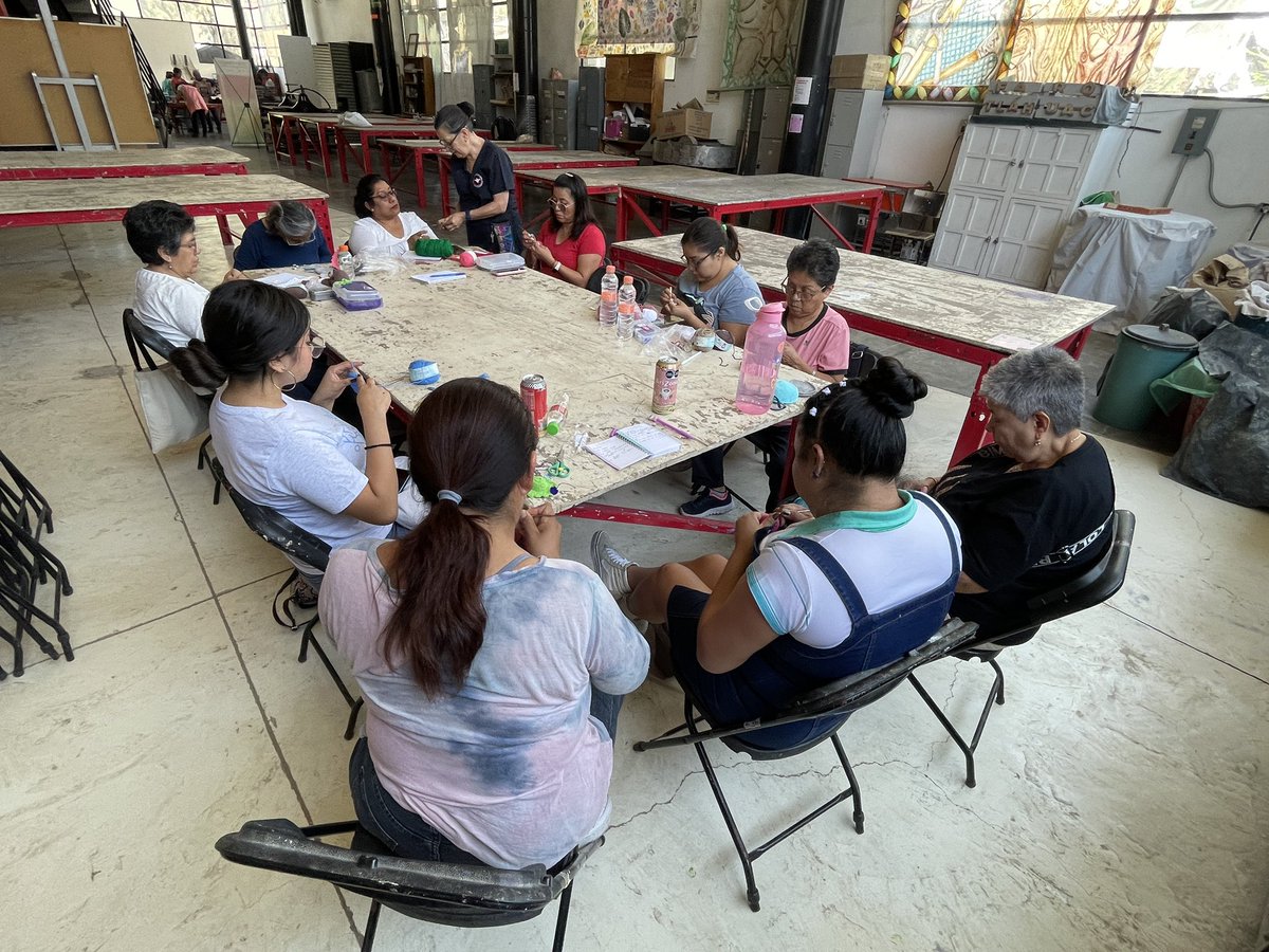 farotlahuac's tweet image. 😊🫶🏼 Arrancamos la semana llena de actividades en los talleres comunitarios de #FAROTláhuac 

🟢 Tenemos ACTIVIDADES para TODA la FAMILIA 👏🏼

#talleres #gratuitos #actividades #familia #cdmx #tlahuac #cultura #piano #musica #plomeria #serigrafia #ludoteca #lunes