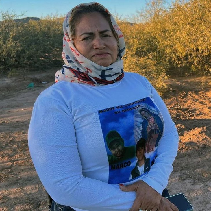 🗳️📌URGE LOCALIZAR A CECI FLORES, LÍDER DE MADRES BUSCADORAS EN SONORA

Ceci Flores, reconocida activista y fundadora del colectivo Madres Buscadoras de Sonora, ha desaparecido. 

Flores es parte del Mecanismo de Protección para Personas Defensoras de los Derechos Humanos, aunque
