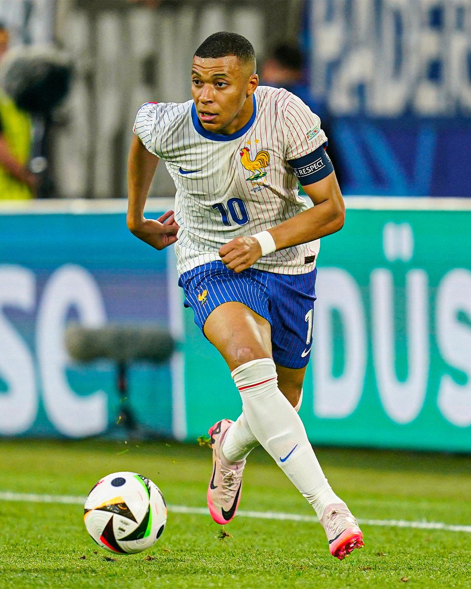 🇦🇹 0-1 🇫🇷 
💪 <a href="/KMbappe/">Kylian Mbappé</a>
💪 <a href="/Camavinga/">Eduardo Camavinga</a> 
🏆 #EURO2024