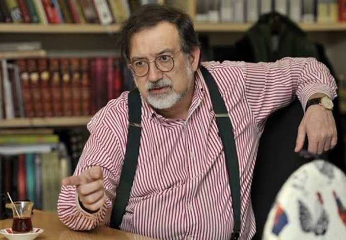 darkwebhaber's tweet photo. Murat Bardakçı:

"Türkiyeli ifadesi tam anlamıyla eşşekçe bir söylem. hiçbir anlamı yok.

Türkiye'de yaşıyorsan, Türksündür." https://t.co/CcZrdCkHWk