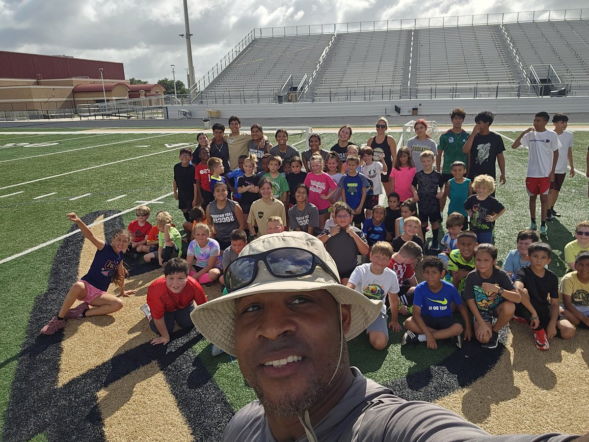 @ladymatsoccer hosted soccer camps!