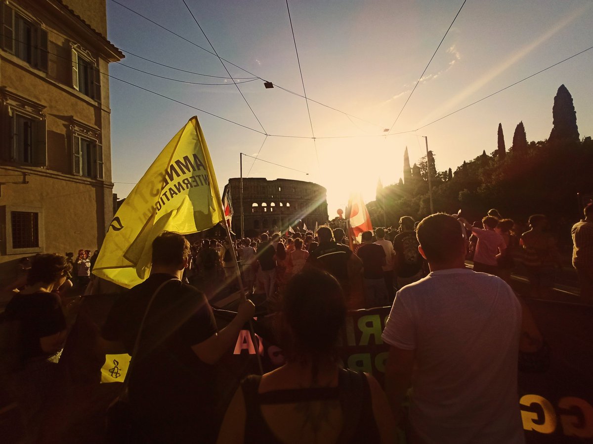 AmnestyLazio's tweet image. Al #RomaPride Amnesty International c'era, come non mai 💛🌈

#proteggoilpride #proteggolaprotesta