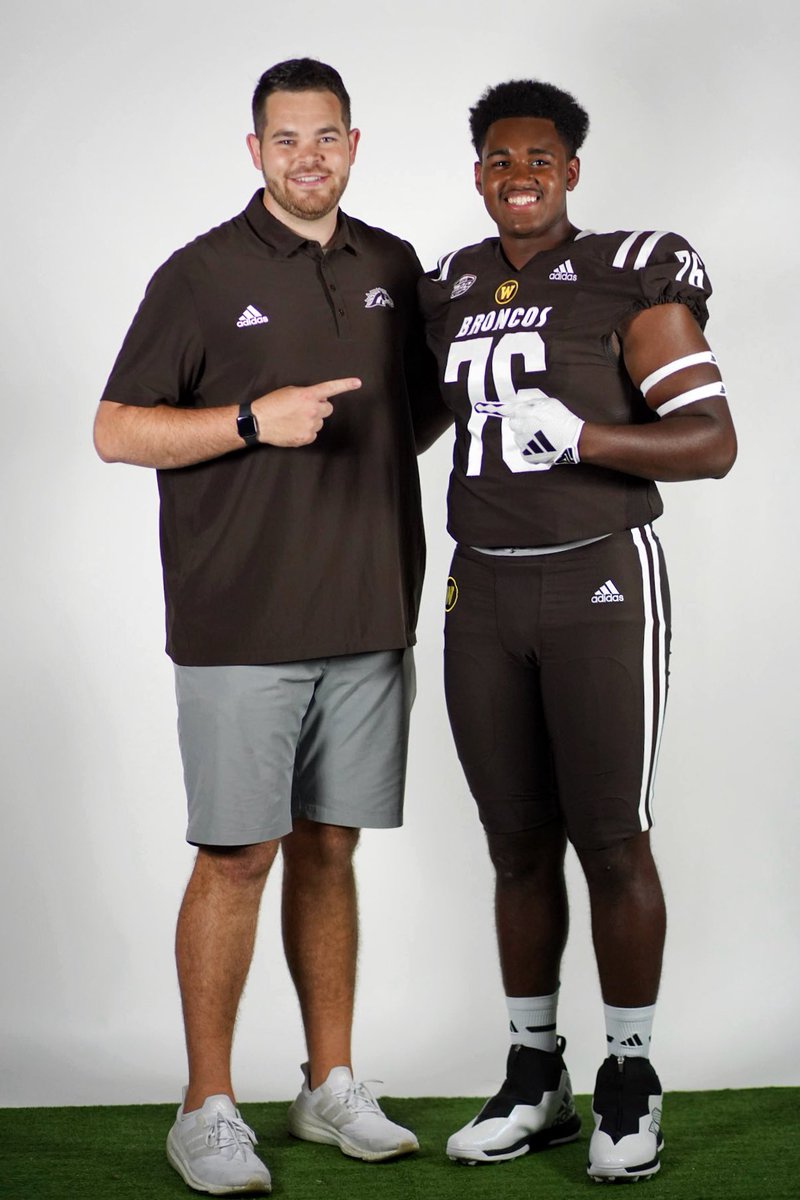 Avery Huggins (@averyhuggins76) on Twitter photo Thank you to everyone at Western Michigan for a great Official Visit!!! ⚪️🐴🟤
<a href="/WMU_Football/">Western Michigan Football</a> <a href="/CoachLT39/">Lance Taylor</a> <a href="/CoachTMendelson/">Trevor Mendelson</a> <a href="/CoachWillAhrens/">Coach Will Ahrens</a> <a href="/ShamrockFB/">Rocks Football</a> <a href="/rocksathletics/">Westfield Rocks Athletics</a> <a href="/gridiron_gang_/">The Original Gridiron Gang</a> <a href="/CoachJMiracle/">Josh Miracle</a> <a href="/ZaneBurtron/">Zane Burtron</a> Thank you to everyone at Western Michigan for a great Official Visit!!! ⚪️🐴🟤
<a href="/WMU_Football/">Western Michigan Football</a> <a href="/CoachLT39/">Lance Taylor</a> <a href="/CoachTMendelson/">Trevor Mendelson</a> <a href="/CoachWillAhrens/">Coach Will Ahrens</a> <a href="/ShamrockFB/">Rocks Football</a> <a href="/rocksathletics/">Westfield Rocks Athletics</a> <a href="/gridiron_gang_/">The Original Gridiron Gang</a> <a href="/CoachJMiracle/">Josh Miracle</a> <a href="/ZaneBurtron/">Zane Burtron</a>