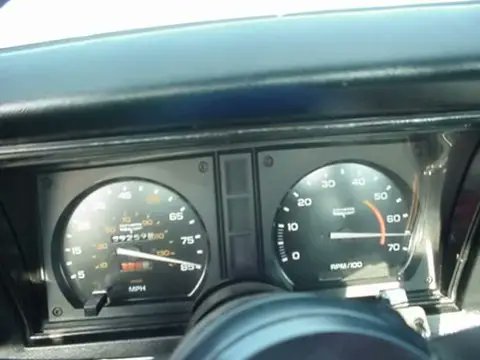 jamesandm's tweet photo. @LUDENClassics Had a couple of C3's both 4 speeds, surprisingly better than a lot of people give them credit for. Don't be put off by the speedo stuck at 85, a stout well built small block pulling 6500+ rpm will do a job. 👍 https://t.co/pAeBw5JHQK