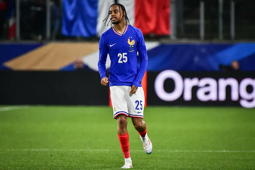 Cassé est le nez 
Titularisé sera Bradley