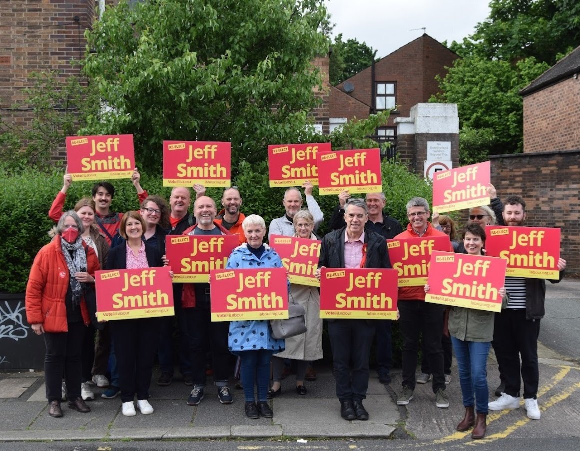 WithingtonCLP's tweet photo. Just 24 hours now left to register to vote ahead of the general election on Thursday 4th July.

➡️ https://t.co/QybQANZFU8 🗳

Over 1,000 people are signing up to vote every 5 minutes!

Register now, and vote Labour to re-elect @JeffSmithetc in Manchester Withington.🌹 https://t.co/M8XiXUKpMp