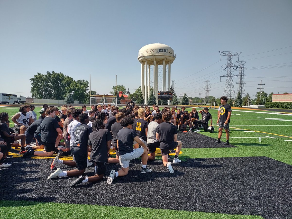 jtwestfootball's tweet photo. Thank you to last year's captain @JRico_24 for coming out and addressing the team the first day of practice! Awesome start to camp, excited for day 2! https://t.co/4JvynsqfgN