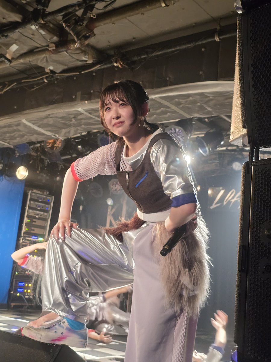 716yoc's tweet image. #PIGGS
#BBS4
足上げポーズ対決 💜🔥💛