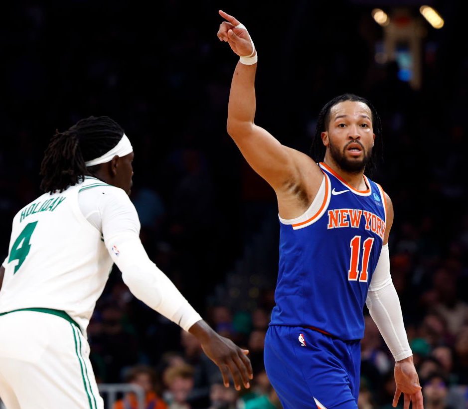 NBACentral (@thedunkcentral) on Twitter photo Jalen Brunson doesn’t understand how Jrue Holiday hasn’t won DPOY yet
“He’s the best defender in the league.”
(Via <a href="/TaylorRooks/">Taylor Rooks</a> ) Jalen Brunson doesn’t understand how Jrue Holiday hasn’t won DPOY yet
“He’s the best defender in the league.”
(Via <a href="/TaylorRooks/">Taylor Rooks</a> )