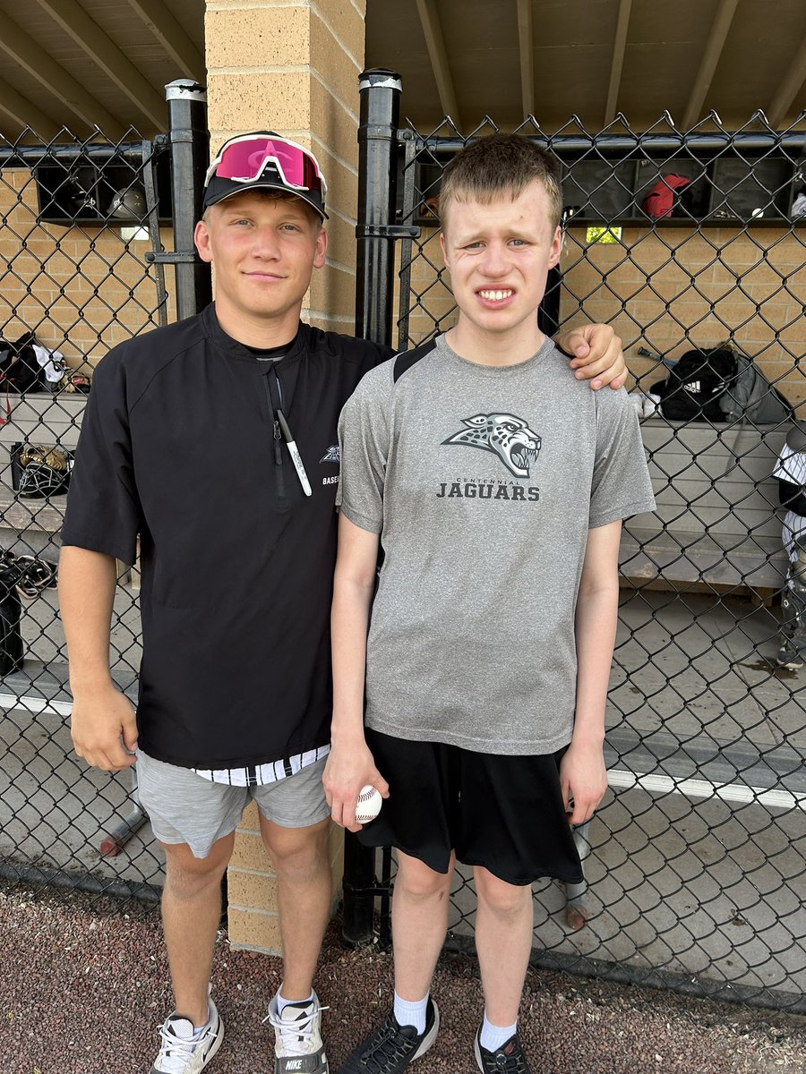 jsl1021's tweet photo. Brandon showing how it’s done. First pitch at @ACJagbaseball tonight. #playunified https://t.co/ulunLL9yKn