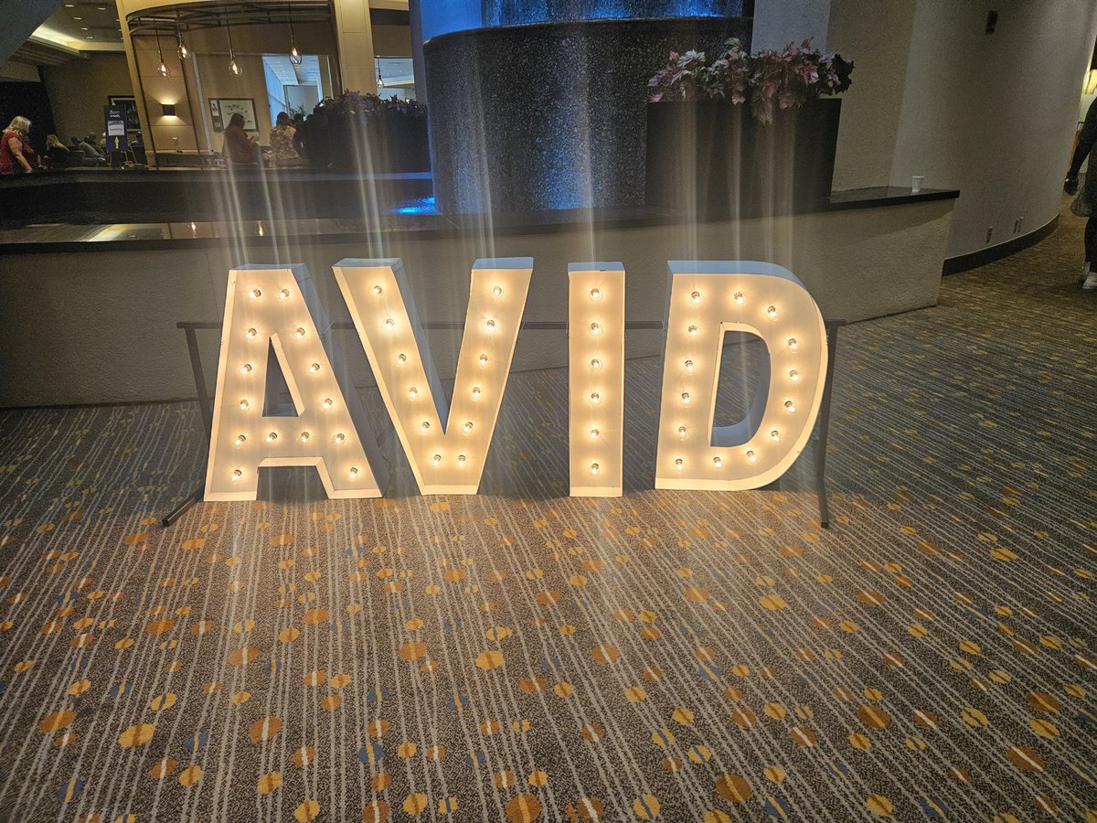 KamTheEducator's tweet photo. Excited to be at this year's AVID Summer Institute at the Omni in Dallas! Thank you Goose Creek CISD for this amazing opportunity 🥰 #wegrowgiants https://t.co/XFJ6Q7RPFR
