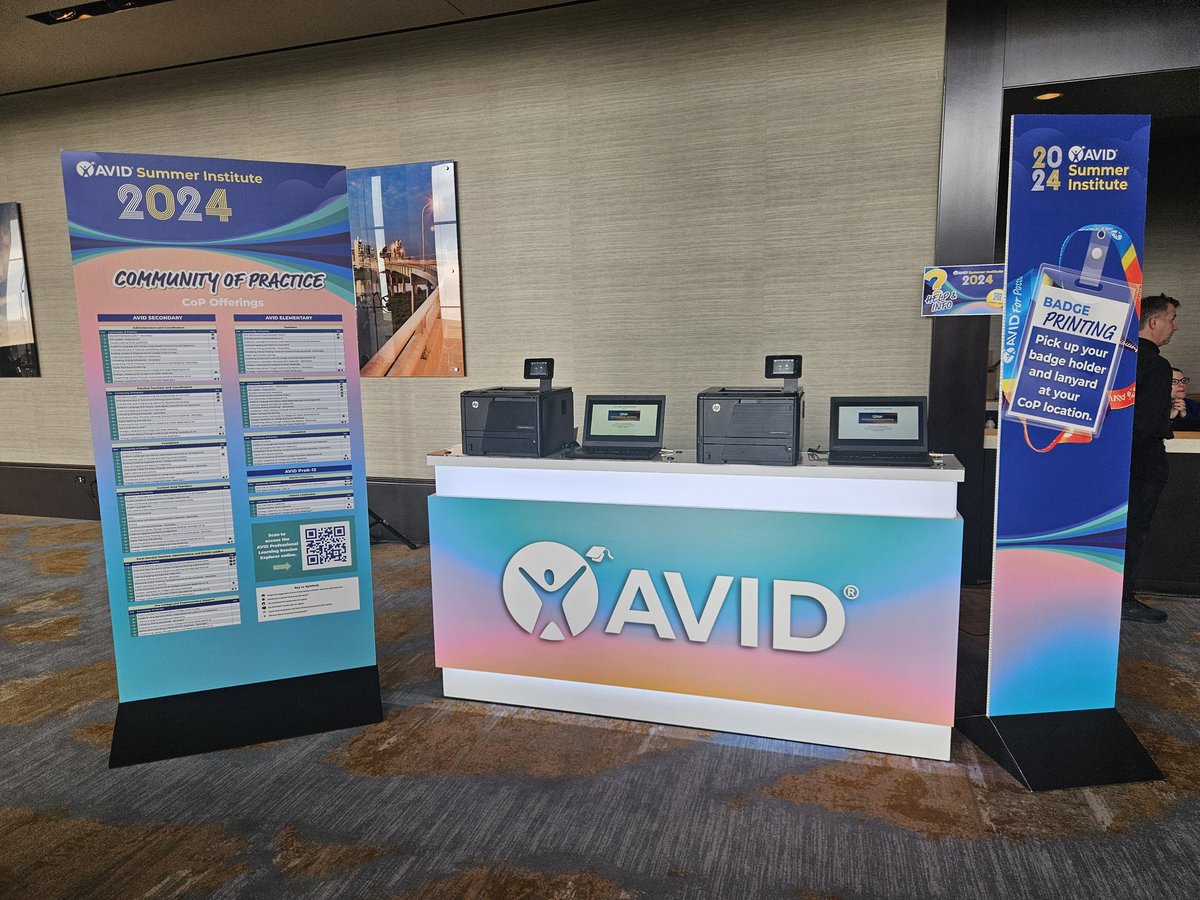 KamTheEducator's tweet photo. Excited to be at this year's AVID Summer Institute at the Omni in Dallas! Thank you Goose Creek CISD for this amazing opportunity 🥰 #wegrowgiants https://t.co/XFJ6Q7RPFR