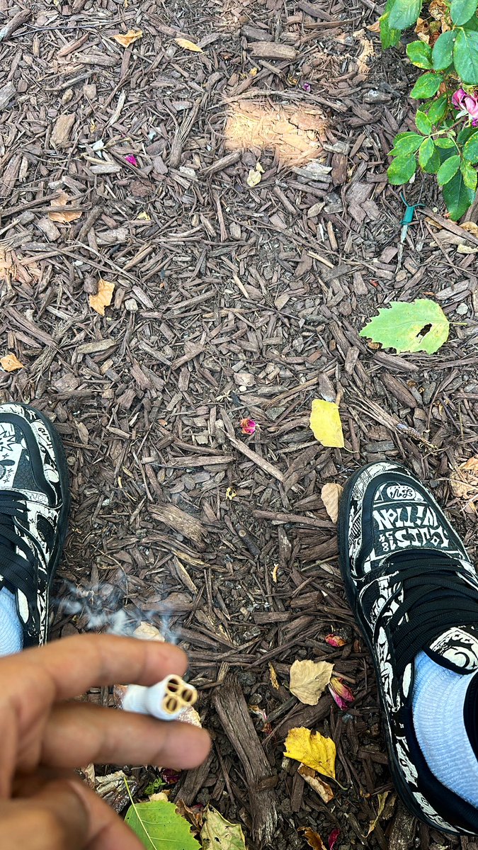 zthehoodhero's tweet photo. too locked in ain’t too many like me & ain’t no throw backs here my boy really him ⛺️ #JAMCAMP https://t.co/Ua9pKkP3G4