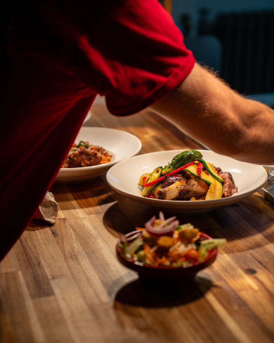 Did you know? Alamosa has more than 50 restaurants and coffee houses!  Discover your new favorite place to eat in Alamosa: buff.ly/2UvA9Dk If you're staying at one of hotels or RV parks, pick up our Food &amp; Drink guide, or stop by our Welcome Center for one! #visitalamosa