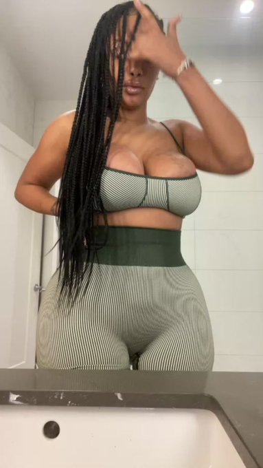 SHAKKA:  #1 BLATINA BARBIE ON ONLYFANS 💦 is live now! https://t.co/lJXpDmQKT1 https://t.co/eqHp2MXa3