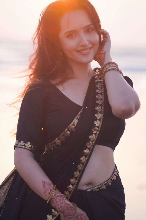 GQU2yoRXsAAQJIe?format=jpg&name=900x900