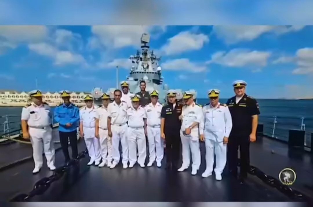 HA_REPORTER2's tweet image. #Developement 
Russian warships arrive at the port of #Tobruk in eastern #Libya