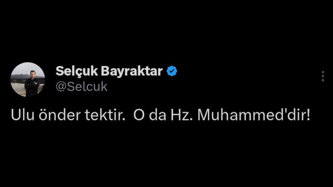 Ulu Önderimiz tektir. 

O da Hz. Muhammed’dir!
