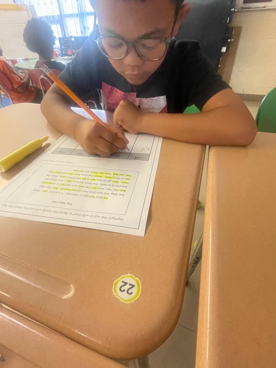 Brandis Cook (@brandis_cook) on Twitter photo What a wonderful day of teaching and learning at Sun Valley. Pictured are our scholars engaging word webs; reading decodable text; sorting targeted words; and chaining words. <a href="/Alabama_Reading/">ARI / The Alabama Reading Initiative, ALSDE</a> What a wonderful day of teaching and learning at Sun Valley. Pictured are our scholars engaging word webs; reading decodable text; sorting targeted words; and chaining words. <a href="/Alabama_Reading/">ARI / The Alabama Reading Initiative, ALSDE</a>