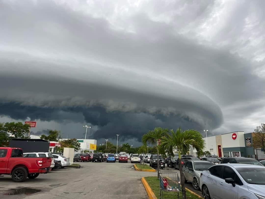 Esta foto de Chetumal tomada hace unos momentos es increíble. Que temor 🥺😭