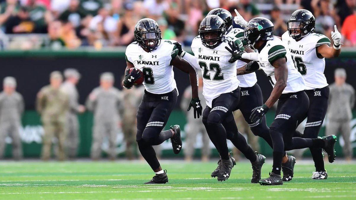 Christopher Williams (@chris3_williams) on Twitter photo After great conversation with <a href="/CoachLoc_87/">Nick Locher</a>, I’m blessed to receive an offer to the University of Hawai’i.
<a href="/HawaiiFootball/">Hawaii Football</a> <a href="/sjhhsfootball/">SJH Football</a> <a href="/FrithRobert/">Robert Frith</a> <a href="/CoachPSilvey/">Pete Silvey</a> <a href="/GregBiggins/">Greg Biggins</a> <a href="/BrandonHuffman/">Brandon Huffman</a> After great conversation with <a href="/CoachLoc_87/">Nick Locher</a>, I’m blessed to receive an offer to the University of Hawai’i.
<a href="/HawaiiFootball/">Hawaii Football</a> <a href="/sjhhsfootball/">SJH Football</a> <a href="/FrithRobert/">Robert Frith</a> <a href="/CoachPSilvey/">Pete Silvey</a> <a href="/GregBiggins/">Greg Biggins</a> <a href="/BrandonHuffman/">Brandon Huffman</a>